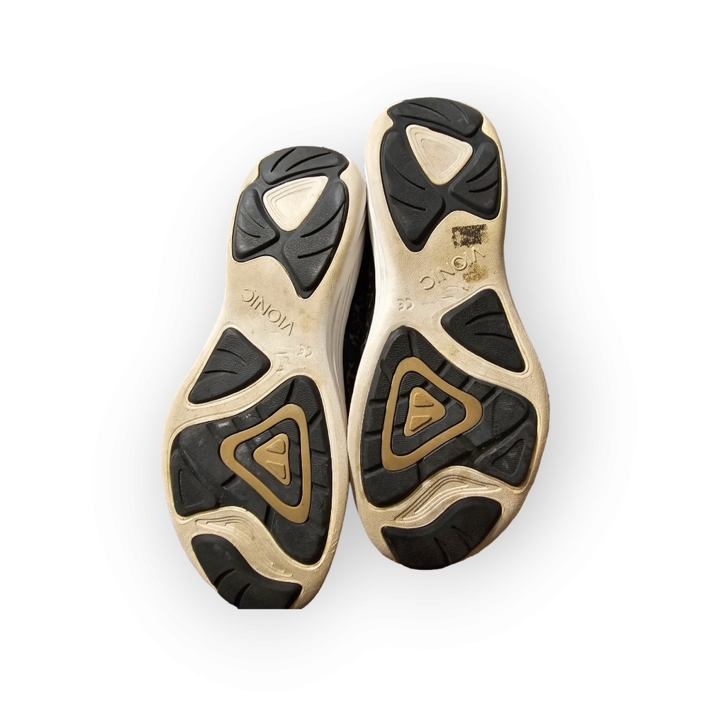Vionic leopard‎ print black sneakers - Picture 4 of 8